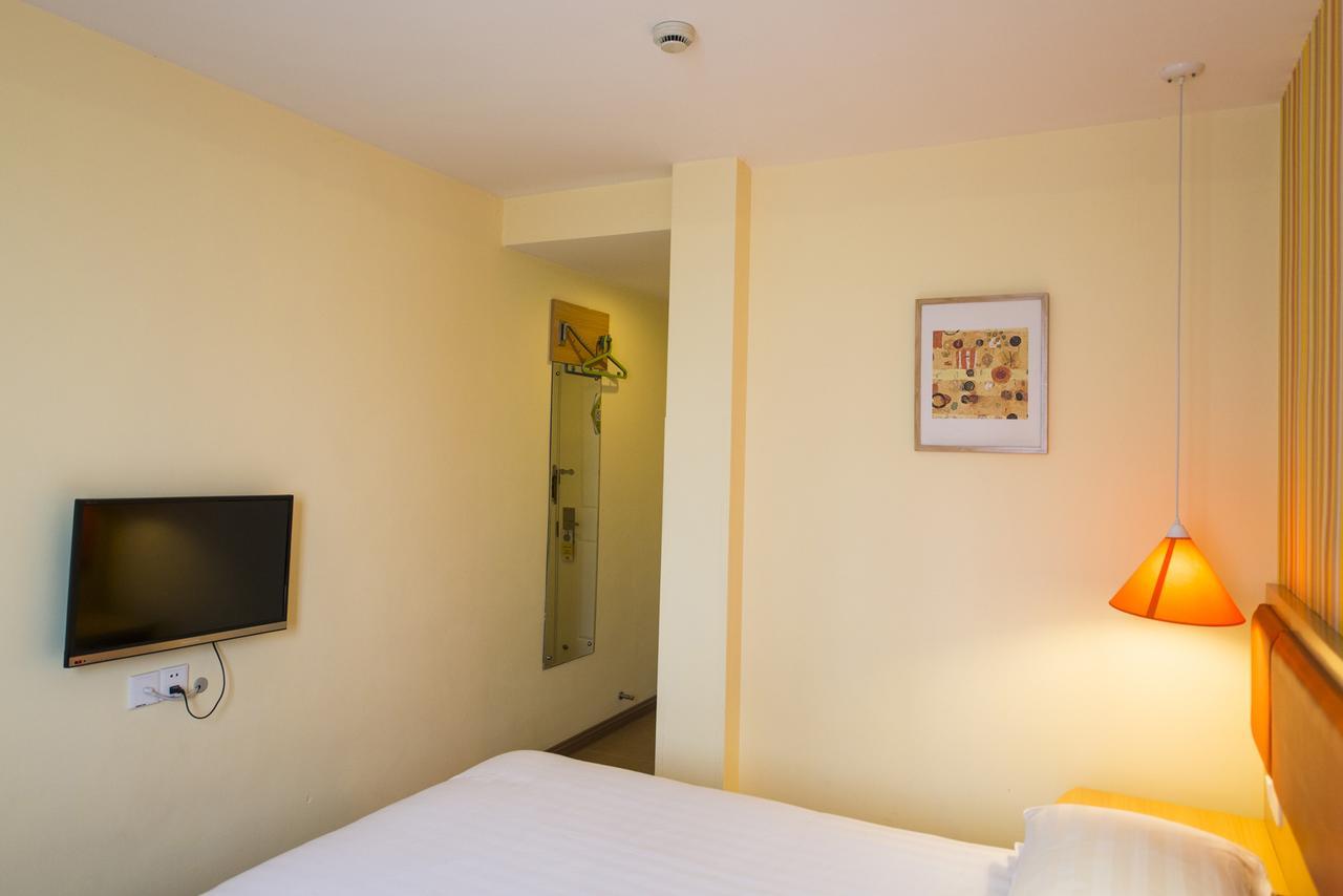 Home Inn Shanghai Hongqiao Terminal Jinshajiang Road Changfeng 外观 照片